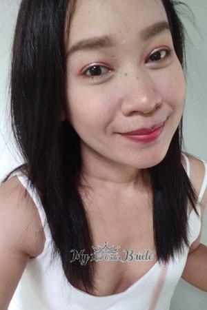 203396 - Suphunnee Age: 45 - Thailand