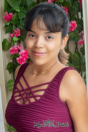 214303 - Vicky Age: 36 - Peru
