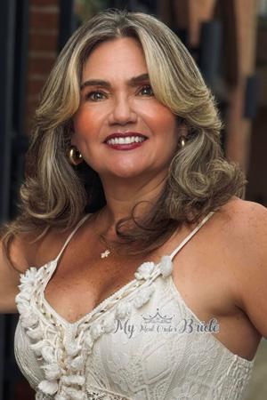 226180 - Monica Age: 52 - Colombia