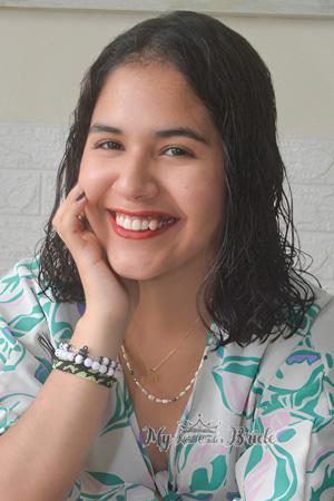227604 - Josselyn Age: 25 - Peru
